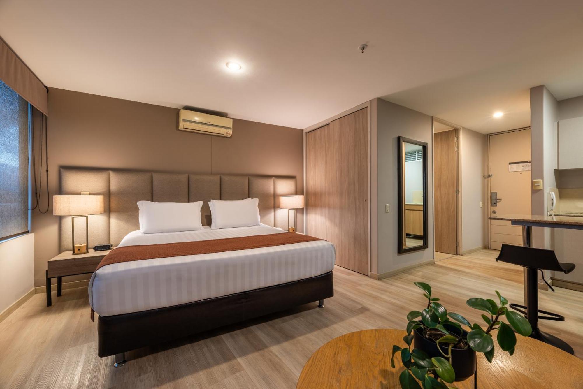 Estelar Aparthotel 3*