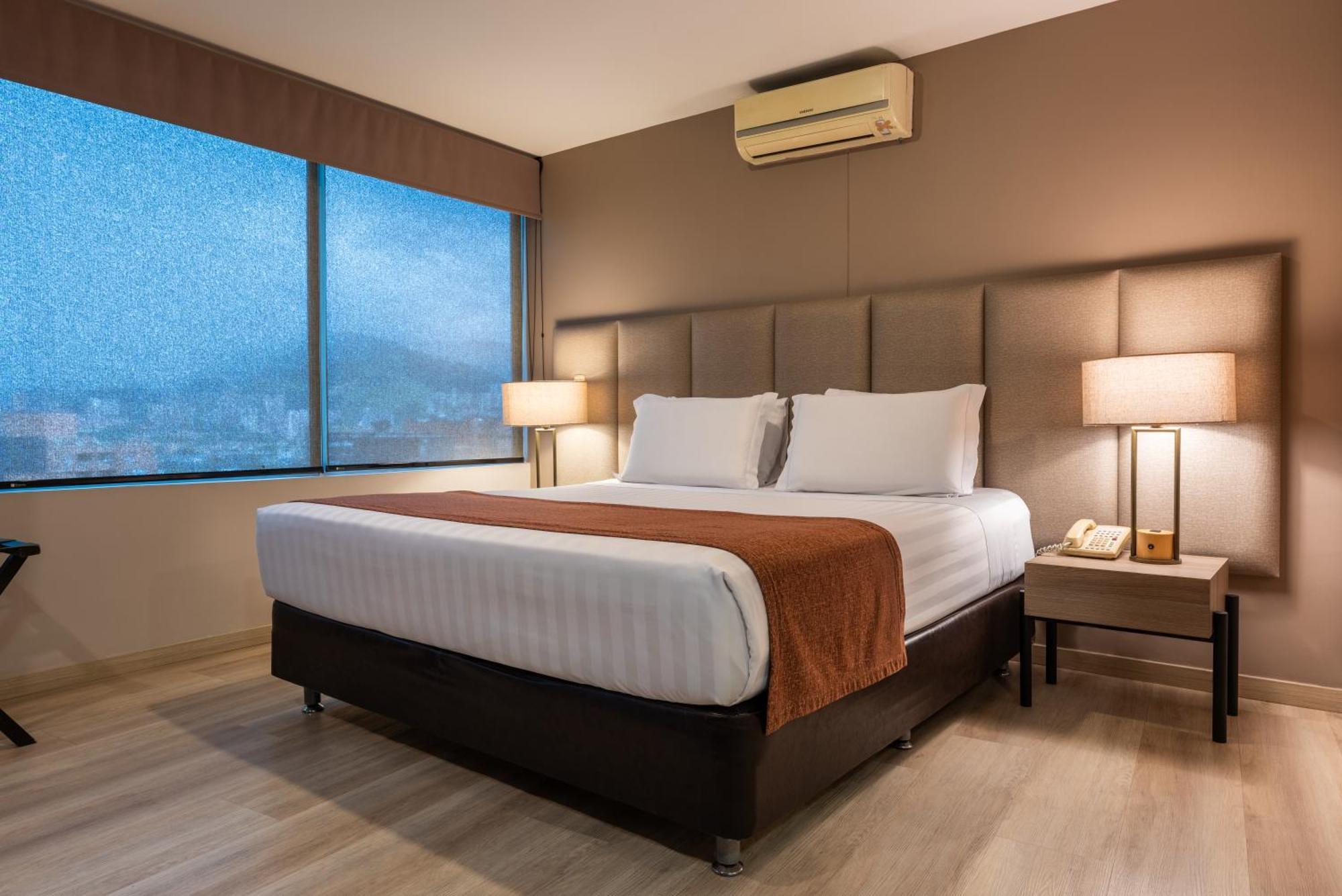 Estelar Aparthotel 3*